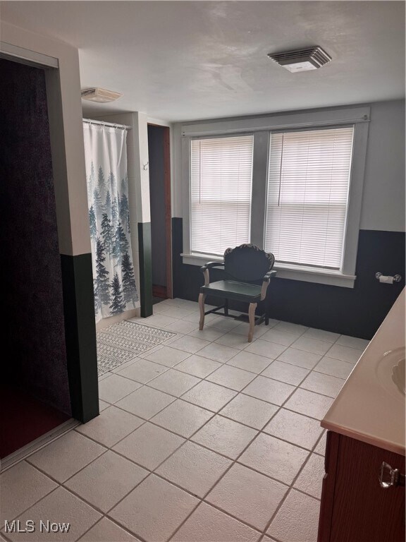 Building Photo - 71322 Sharon Rd