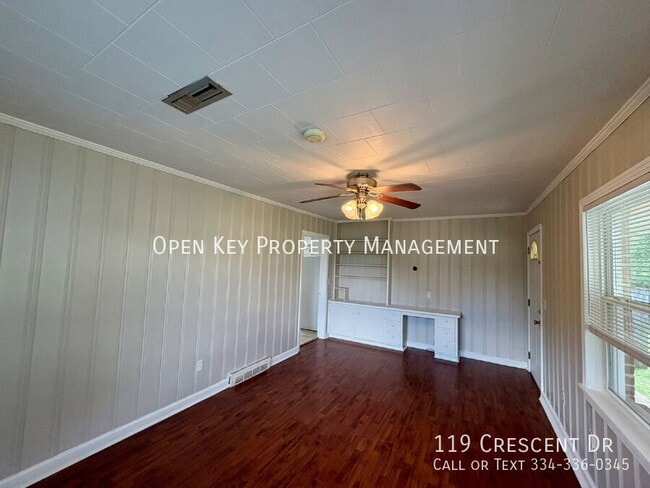 Building Photo - 119 Crescent Dr