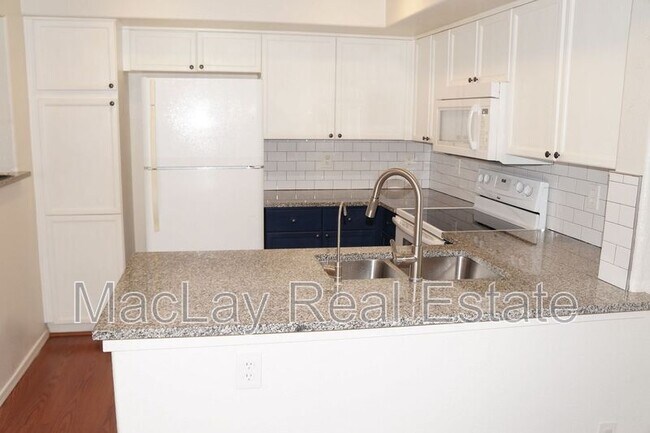 Building Photo - 1115 W Windjammer Dr