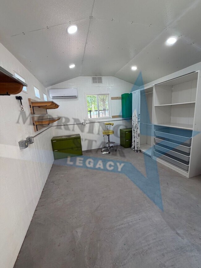 Building Photo - 4648 Mesa Rico Dr