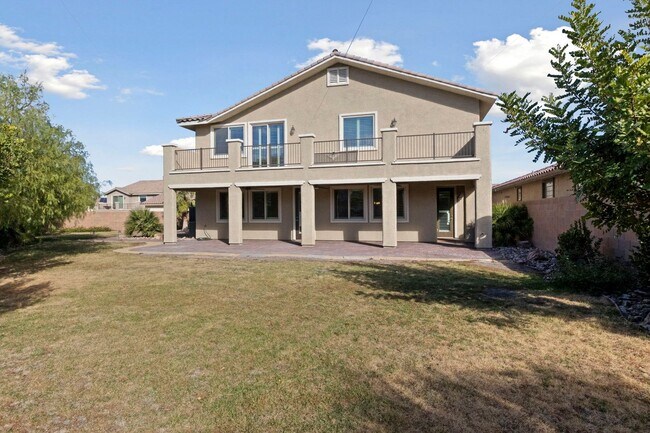 Building Photo - Luxury Living in Henderson's Tuscany: Spacious 4 Bedroom Home with Expansive Yard & More!