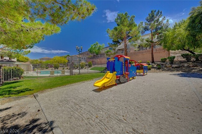 Building Photo - 705 Value Ridge Ave