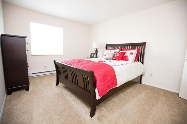 Building Photo - 2647 Eastgate Rd