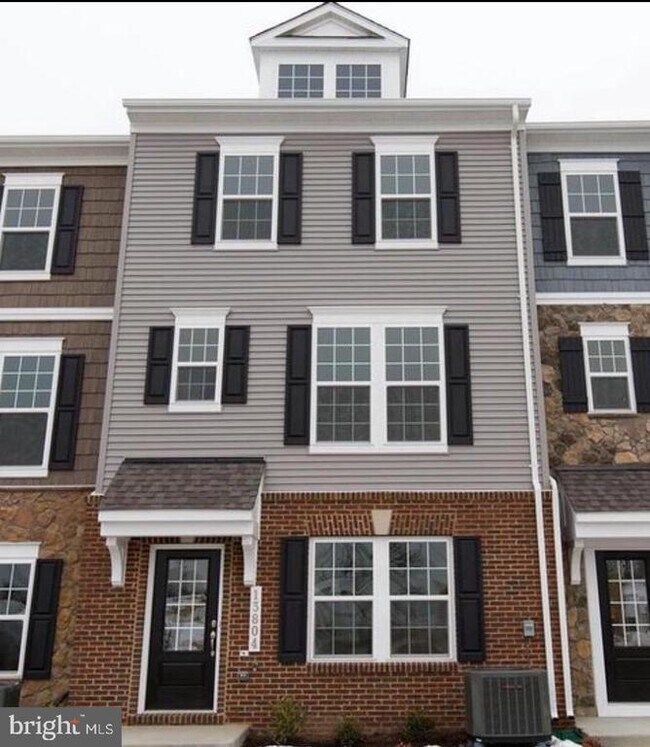 Building Photo - 13804 Litespeed Way
