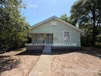 Building Photo - 2701 W 10th St