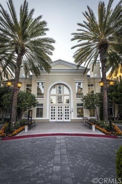 Building Photo - 2429 WATERMARKE Pl