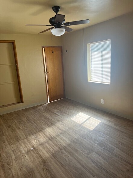 Building Photo - 15287 W Belmont Ave