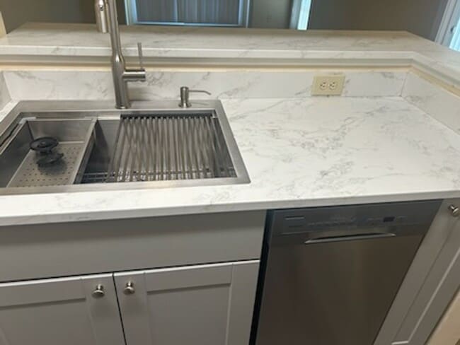 Building Photo - 4711 Cobblestone Drive, Unit E1