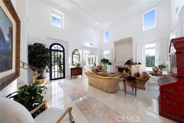 Building Photo - 7 Vista Luci