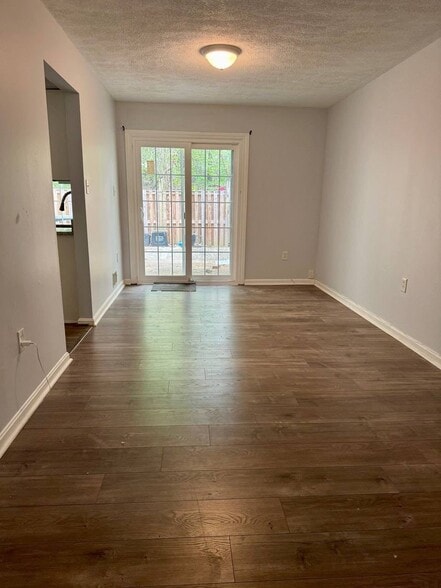 Building Photo - 4867 Saltwater Dr
