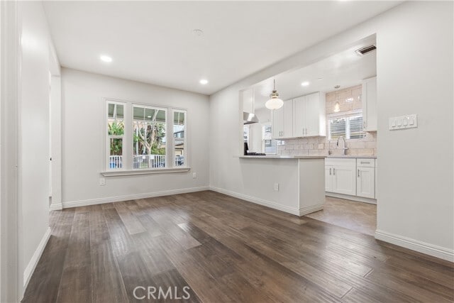 Building Photo - 11639 Menlo Ave