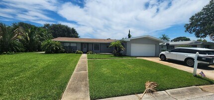 Building Photo - Cocoa Beach Single Family Home