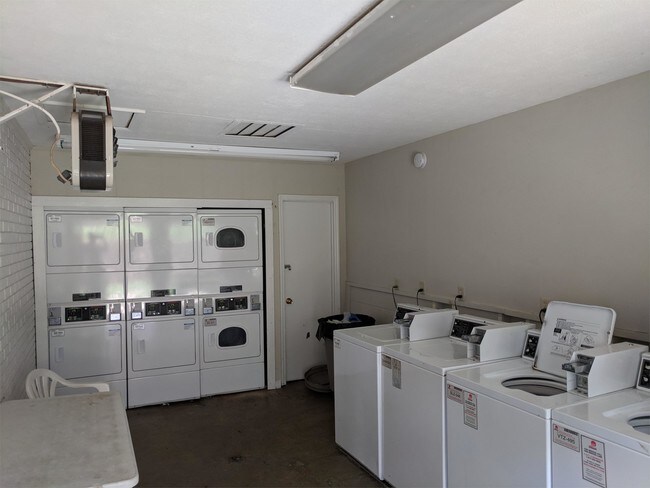 Building Photo - 3807 Pembrook Ct