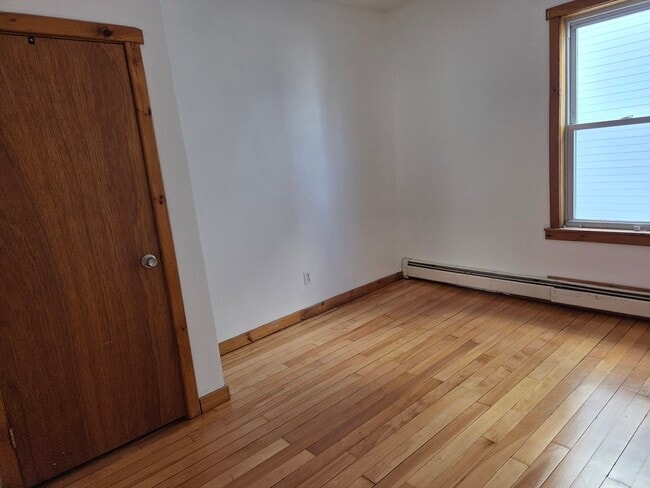 Building Photo - 5 Massasoit Rd