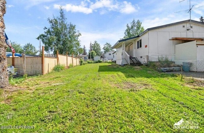 Building Photo - Rare Find! Spacious East Anchorage Home wi...