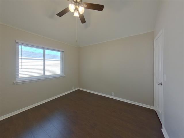 Building Photo - 541 Kerry St