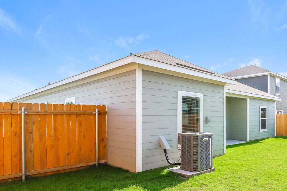 Building Photo - 1500 Harvester Dr