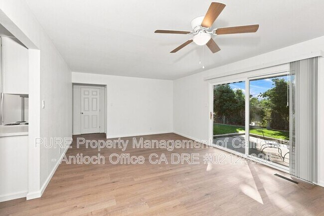 Building Photo - 2829 Fortuna Ct