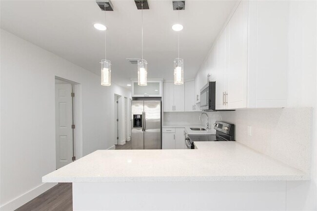 Building Photo - 2921 NW 25th St