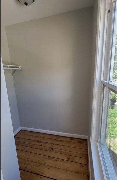 Master Bedroom walk-in closet - 4 Wakullah St