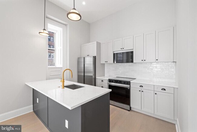 Building Photo - 200S Broad St