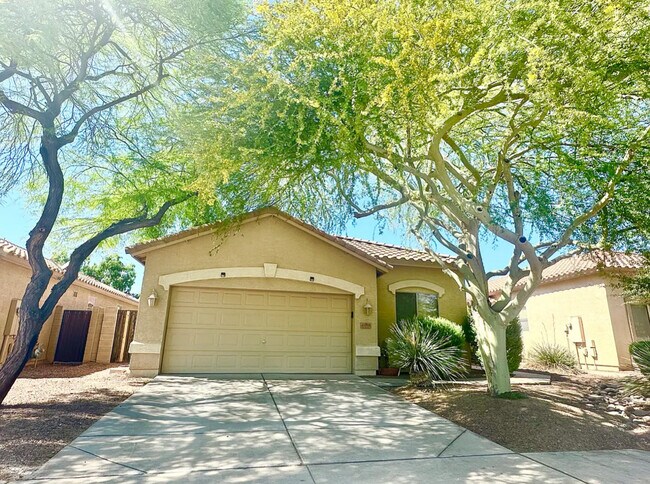 Primary Photo - 12916 W Glenrosa Dr