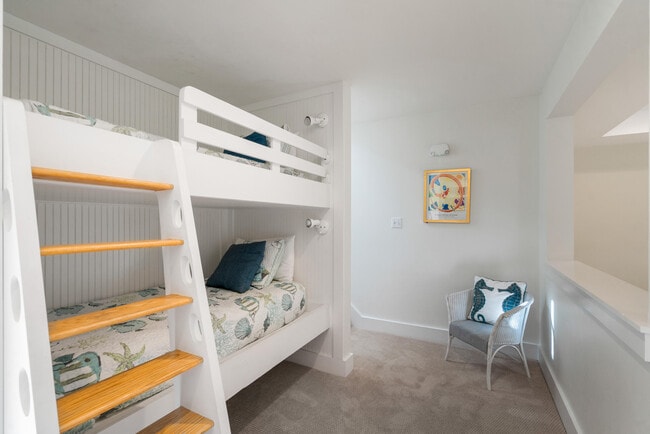 Building Photo - 10 Boardwalk Ln