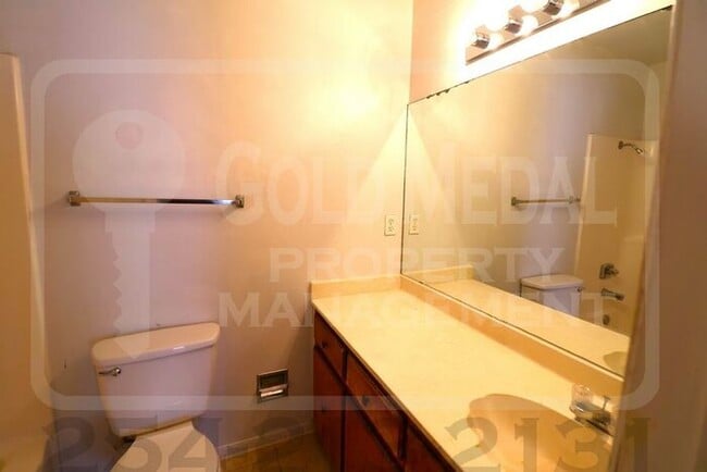 Building Photo - 3906 Charolais Dr