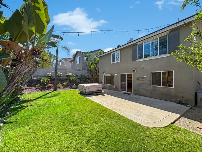 Building Photo - Bright & Spacious 3B/3BA Home with Communi...