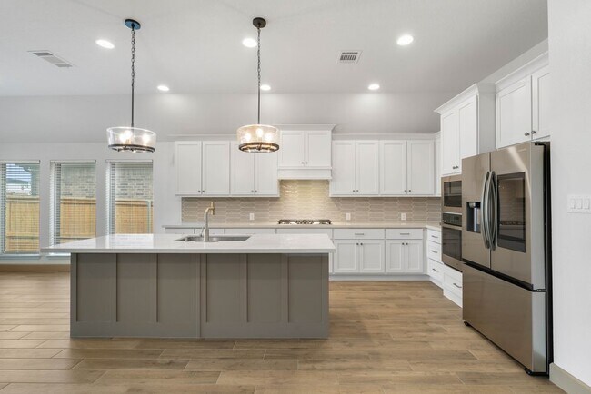 Building Photo - 316 Hulda Trl