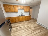 Building Photo - 237 Spruce St