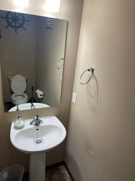 Building Photo - 113 Alton Dr