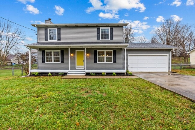 Building Photo - 215 Darrell Dr