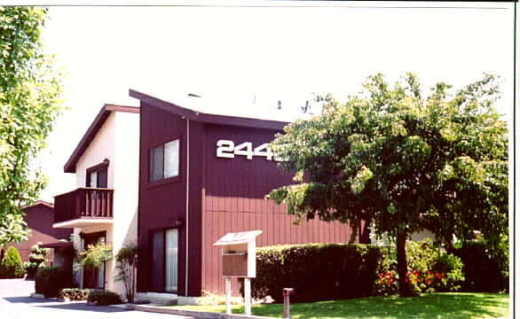 Building Photo - 2448 Elden Ave