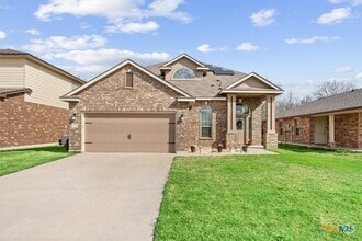 Building Photo - 6231 Ambrose Cir