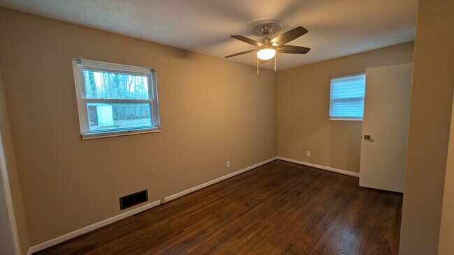 Building Photo - Spacious 4BR Home in Gardendale – Flexible Layout & Massive Backyard!