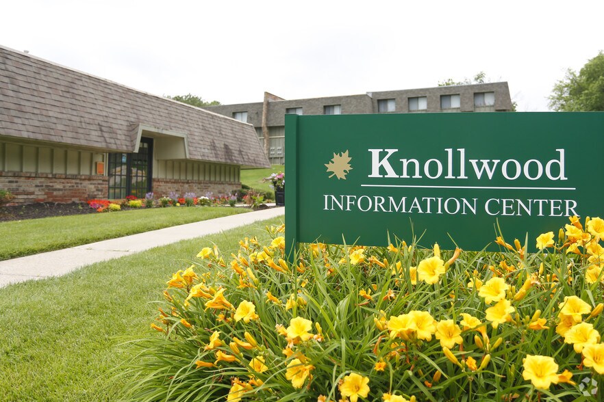 Knollwood Apartments 4700 N Highland Ave Kansas City MO 64116