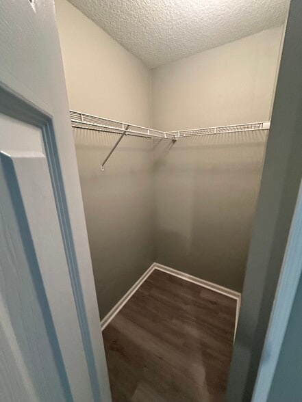 2nd Master Walk-in - 148 Leese Dr