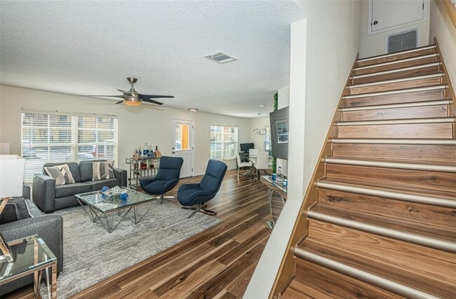 Building Photo - 3876 Island Way