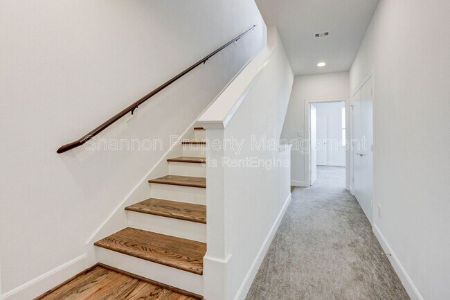 Building Photo - 1743 Eado Point Ln