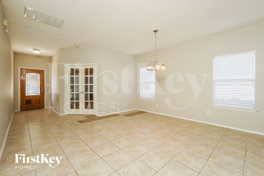 Building Photo - 1157 Kite Cor