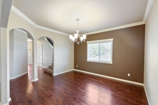 Building Photo - 4335 17th Way NE