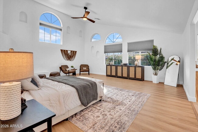 Building Photo - 10624 N 38th St