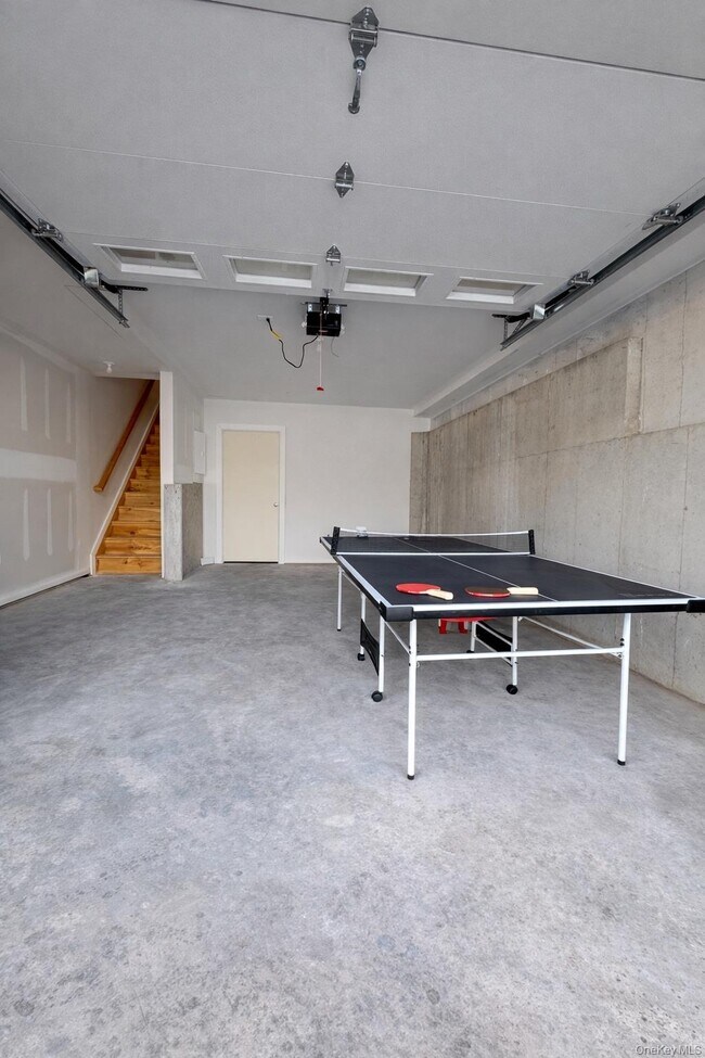 Building Photo - 1140 NY-52