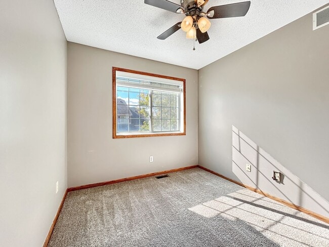 Building Photo - 13821 Edgewood Ave