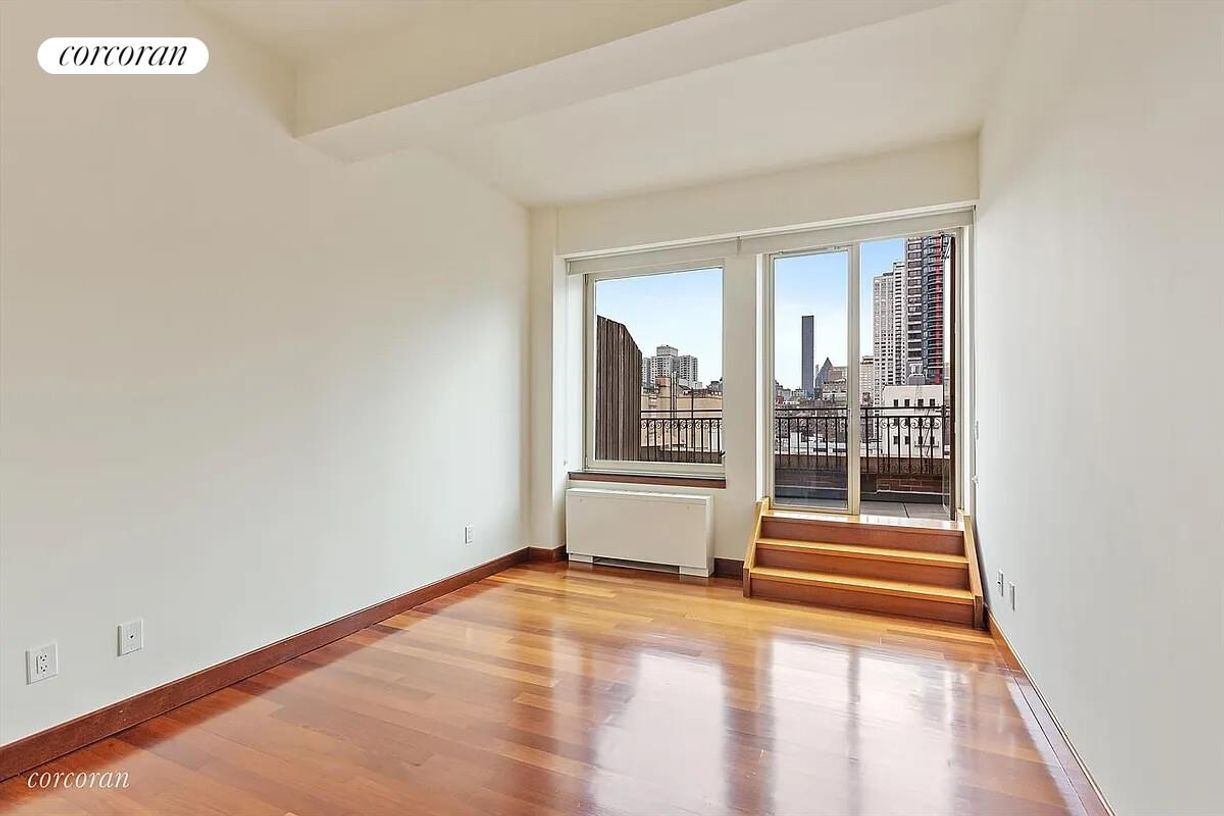 Building Photo - 305 E 63rd St