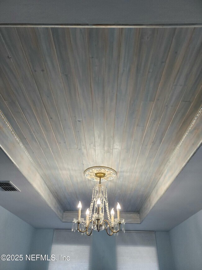 Building Photo - 212 St Johns Ave