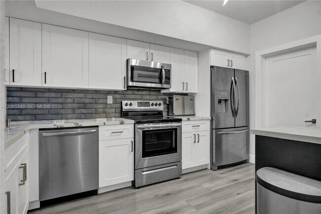 Building Photo - 11838 SW 99th St
