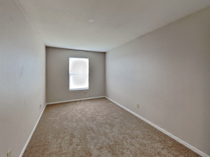 Building Photo - 8422 Sansa St