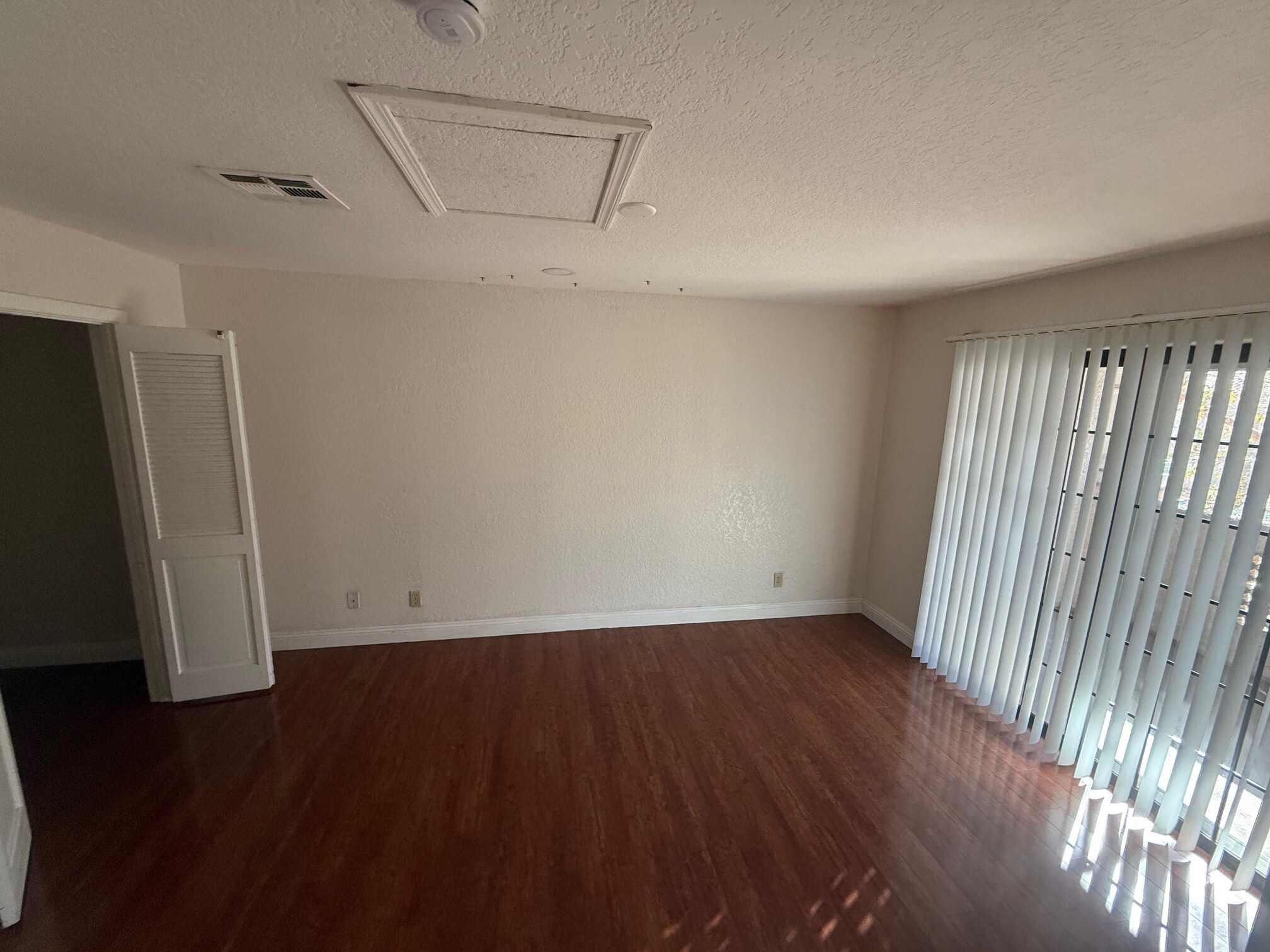 Building Photo - 1409 Santa Margarita St